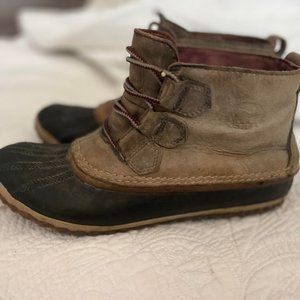 Sorel rain boots/ duck boots